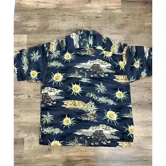 Tommy Bahama 100% Silk Camp Button Up Shirt Men's L Floral Hawaiian Black - Picture 8 of 11